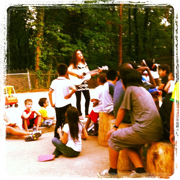 Victoria Sings to refugee children at One7 Ministries